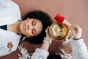 Conecta con Tus Chakras a Través de las Energías de las Flores